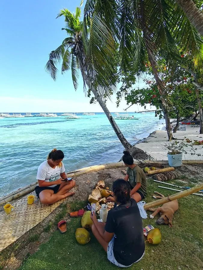 On Board Panglao Beach Hostel & Resort Dao