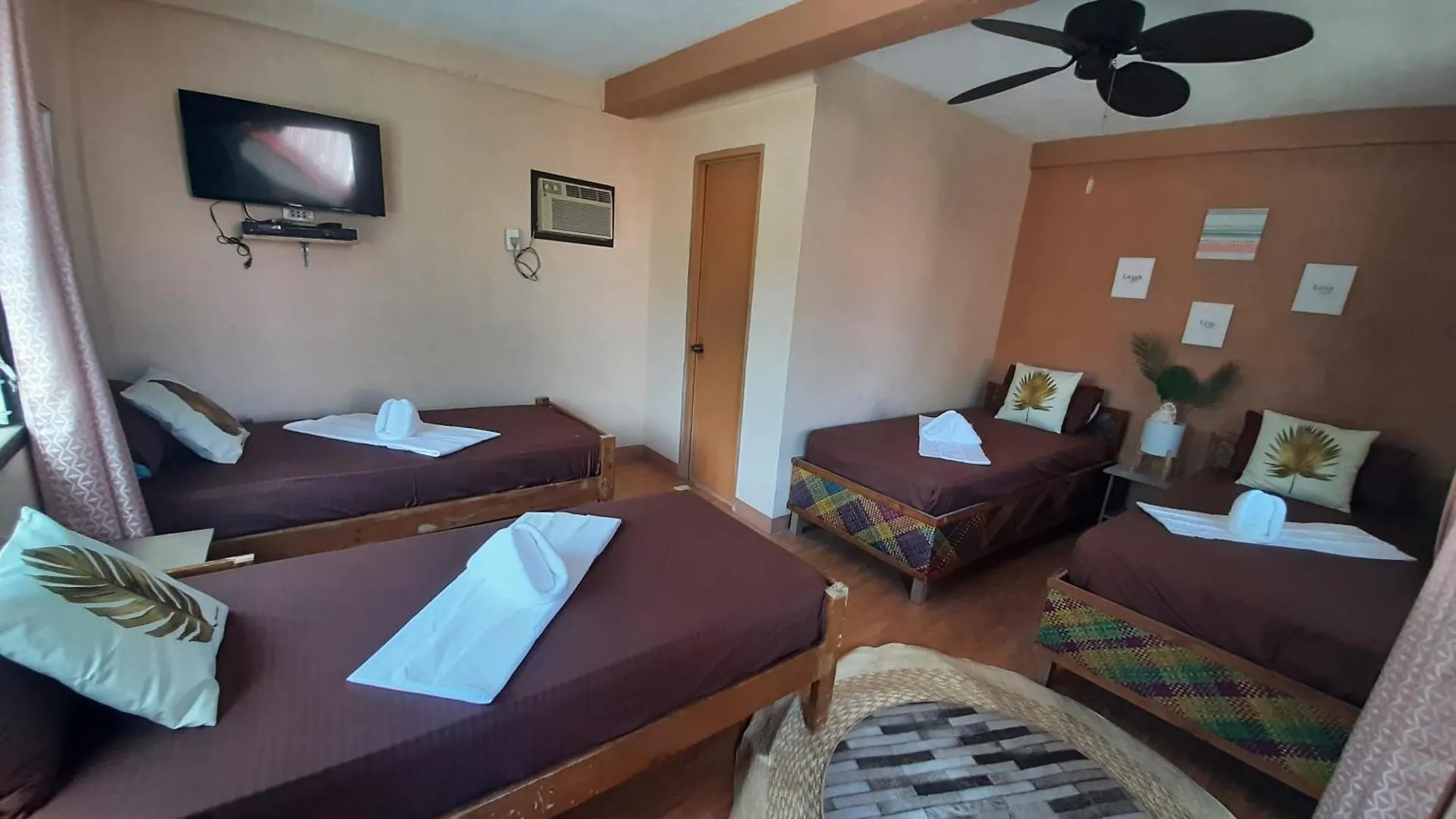 On Board Panglao Beach Hostel & Resort Dao  0*, Dao (Panglao)