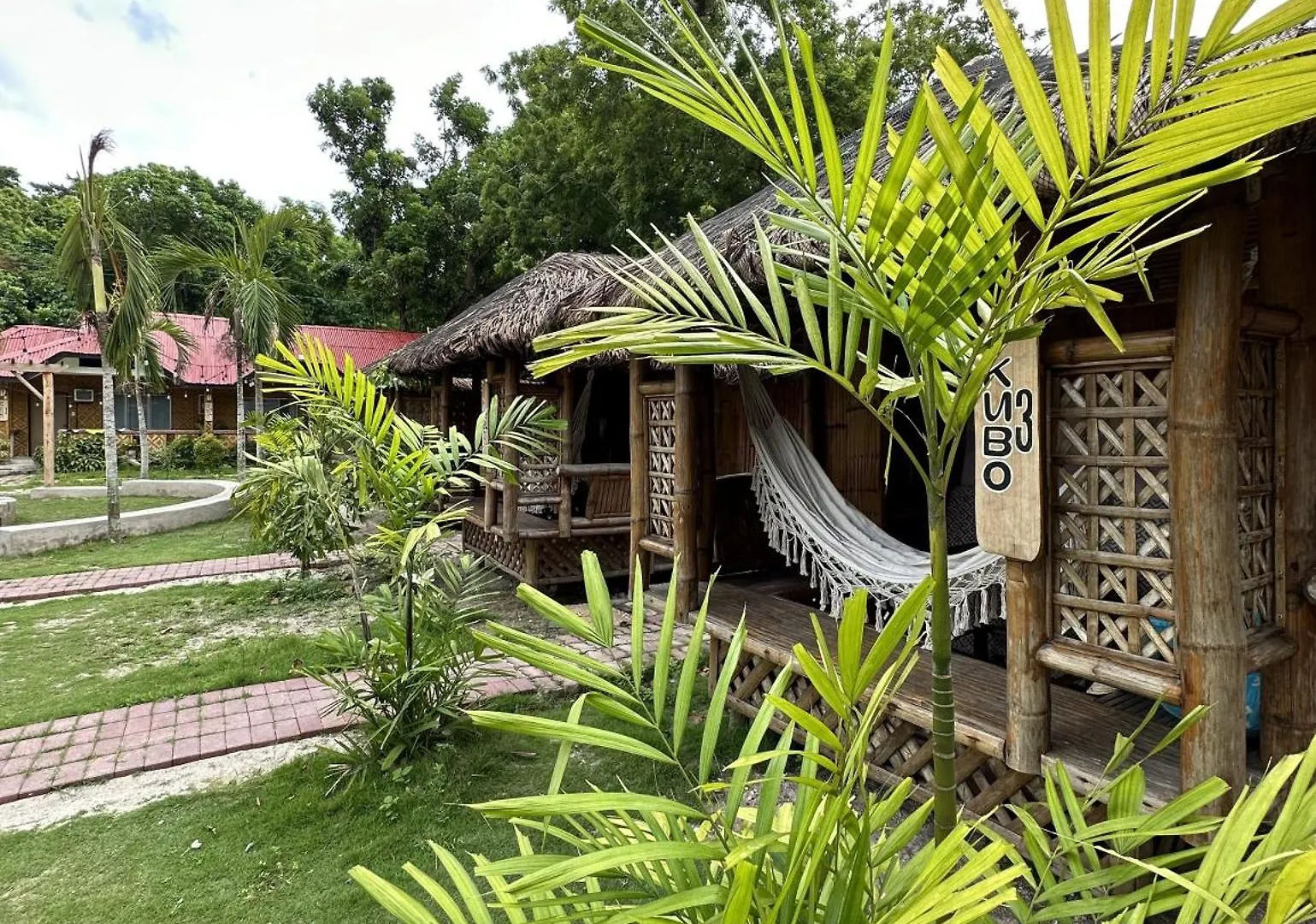 On Board Panglao Beach Hostel & Resort Dao