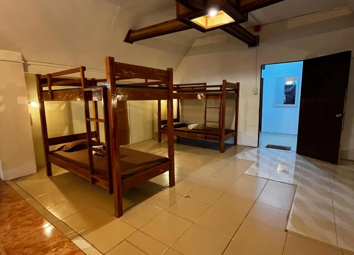 On Board Panglao Beach Hostel & Resort Dao  Philippines