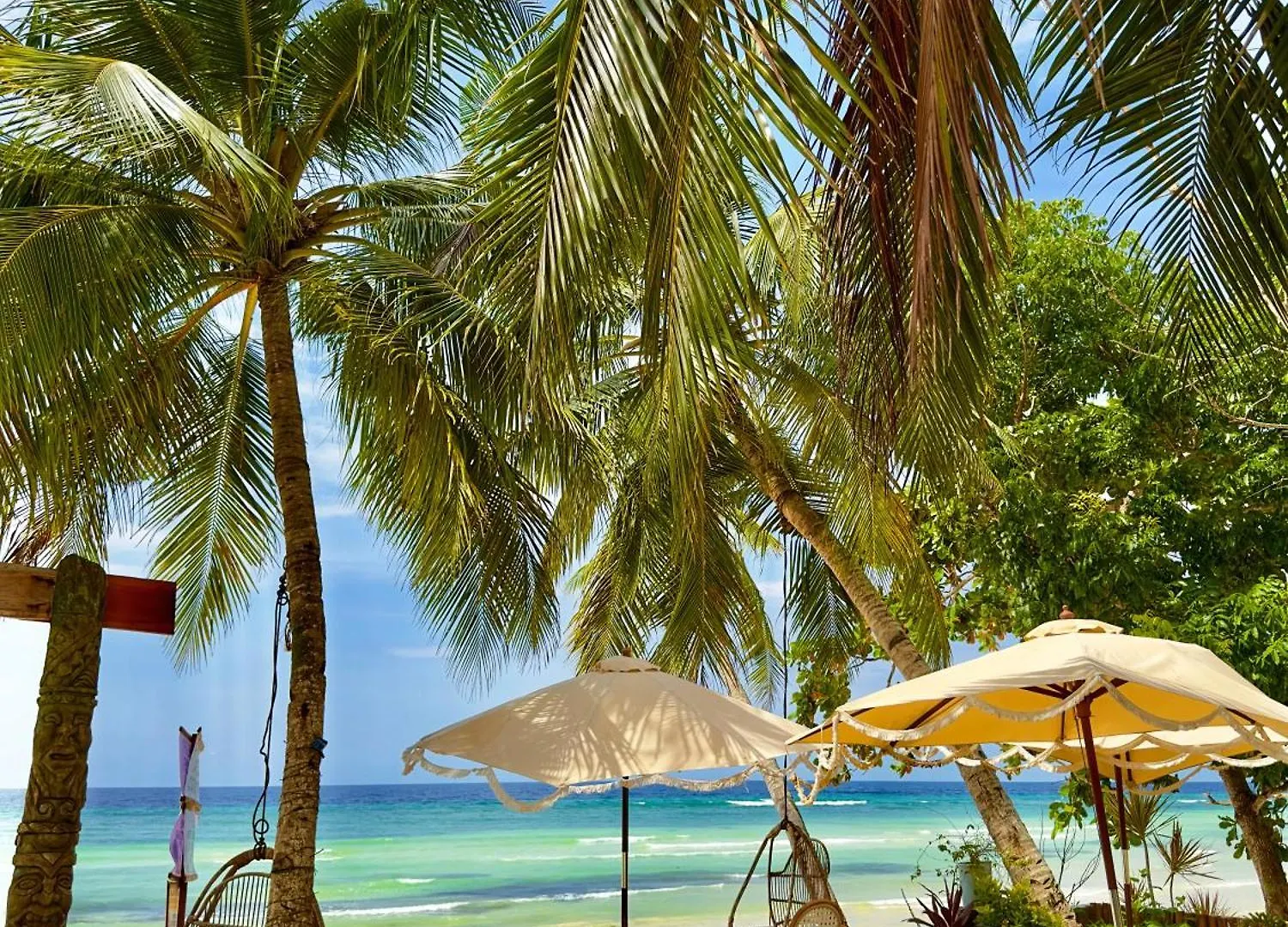 On Board Panglao Beach Hostel & Resort With Free Motorbike Dao   Dao (Panglao)